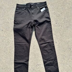 Banana republic never worn black traveler pant